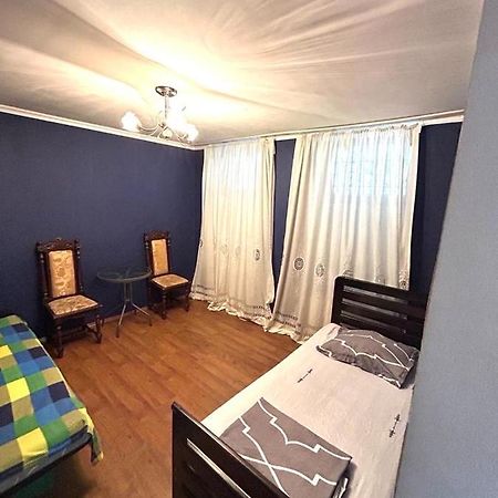 第比利斯Booboo Flat In Italian Yard公寓 外观 照片