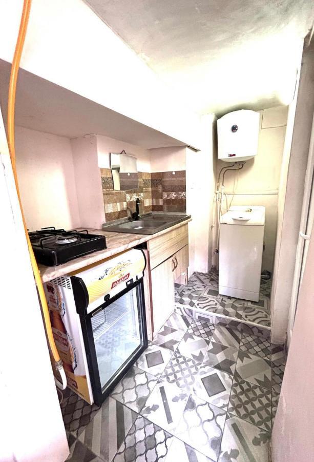 第比利斯Booboo Flat In Italian Yard公寓 外观 照片